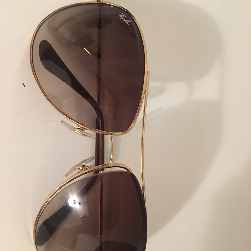 Ray ban